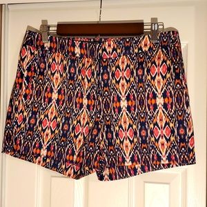 British Khaki Pattered Shorts Sz 6